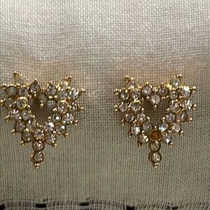 Bright white round double row crystal Heart Rose gold Studs